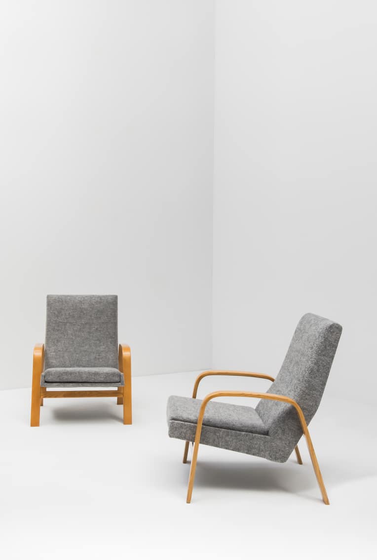 ARP paire de fauteuils 1005