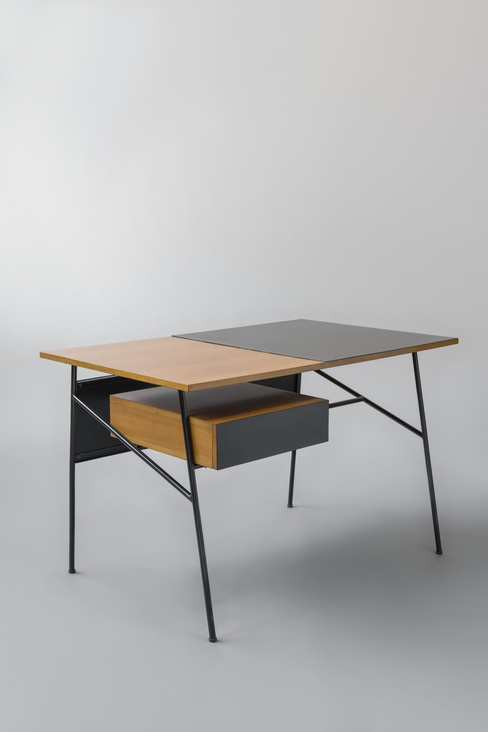 MONPOIX bureau 204