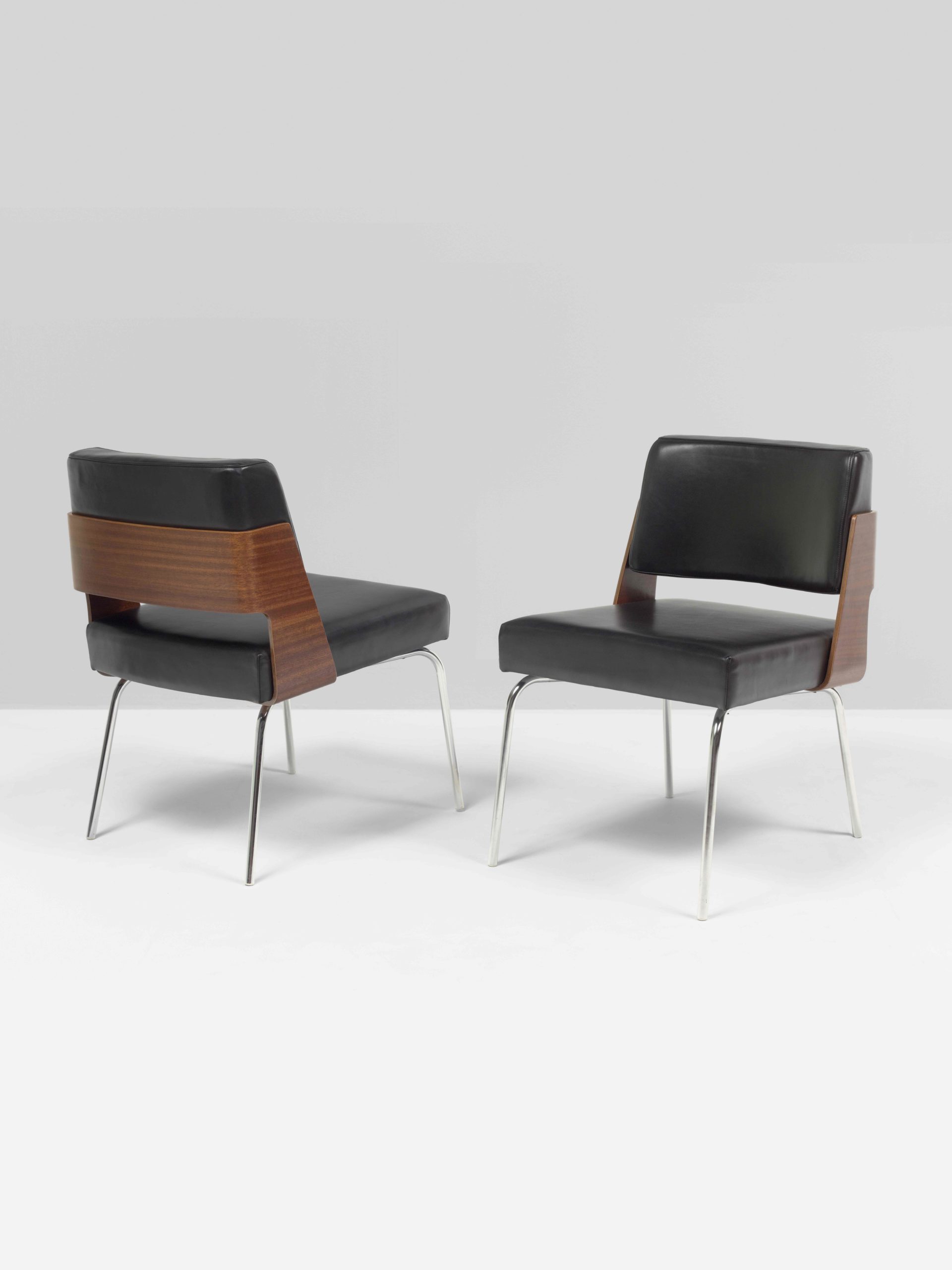 PHILIPPON LECOQ paire de chaises 3004