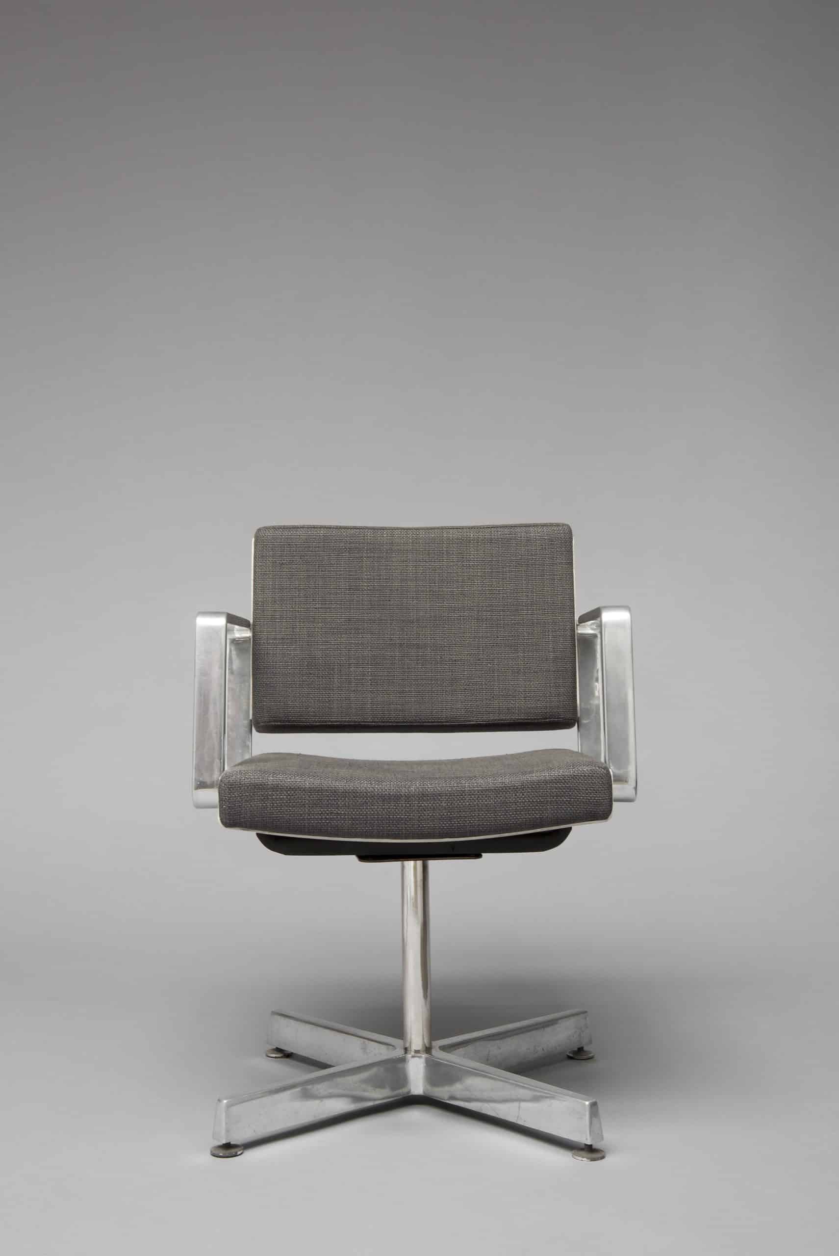 RICHARD fauteuil AR 1603