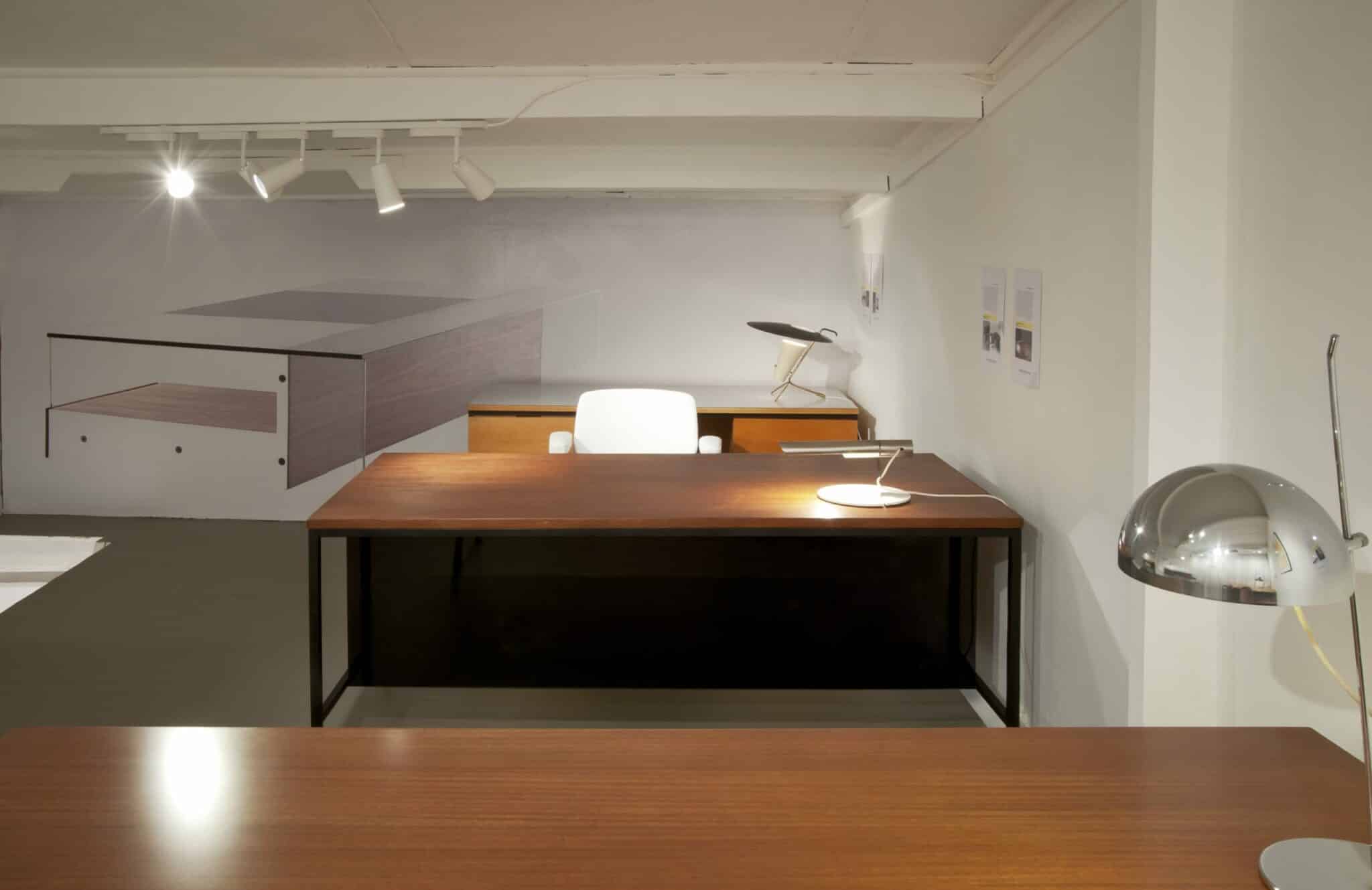 Premier Design Française le Bureau exposition