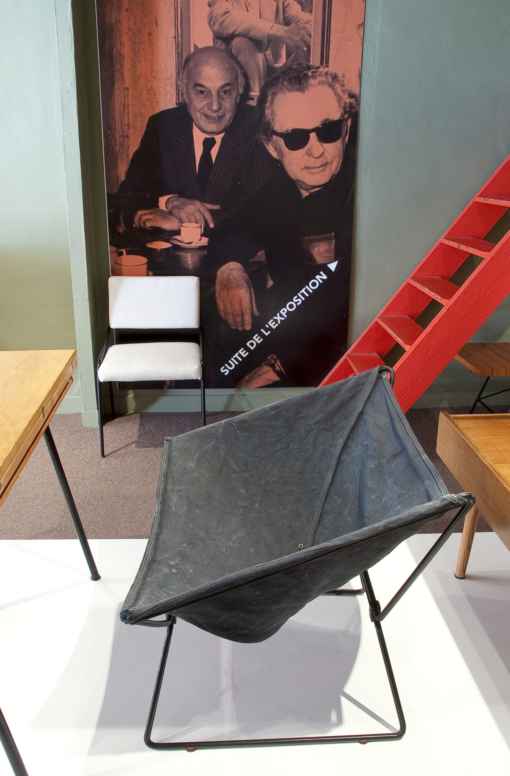 MEUBLES TV editeur d'avant garde 1952-1959