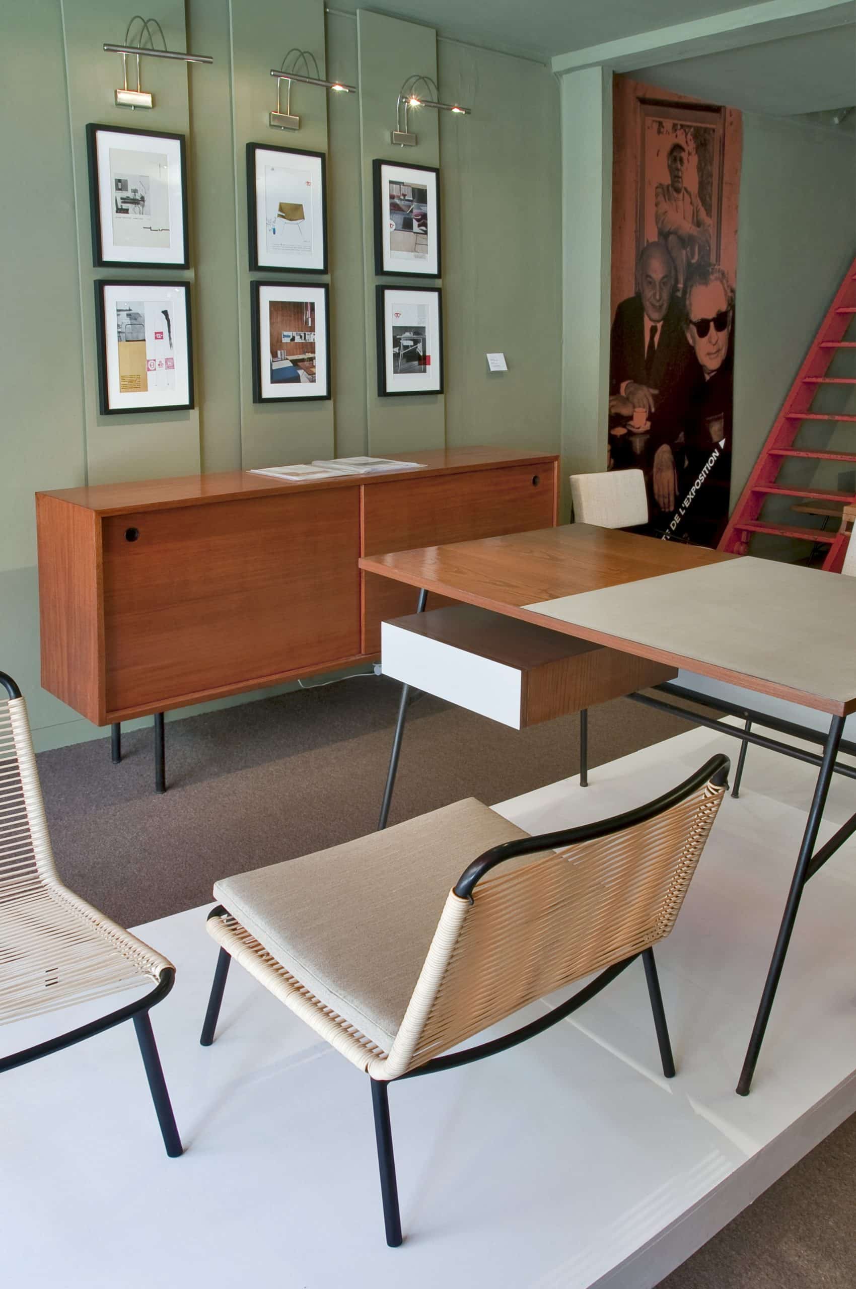MEUBLES TV editeur d'avant garde 1952-1959