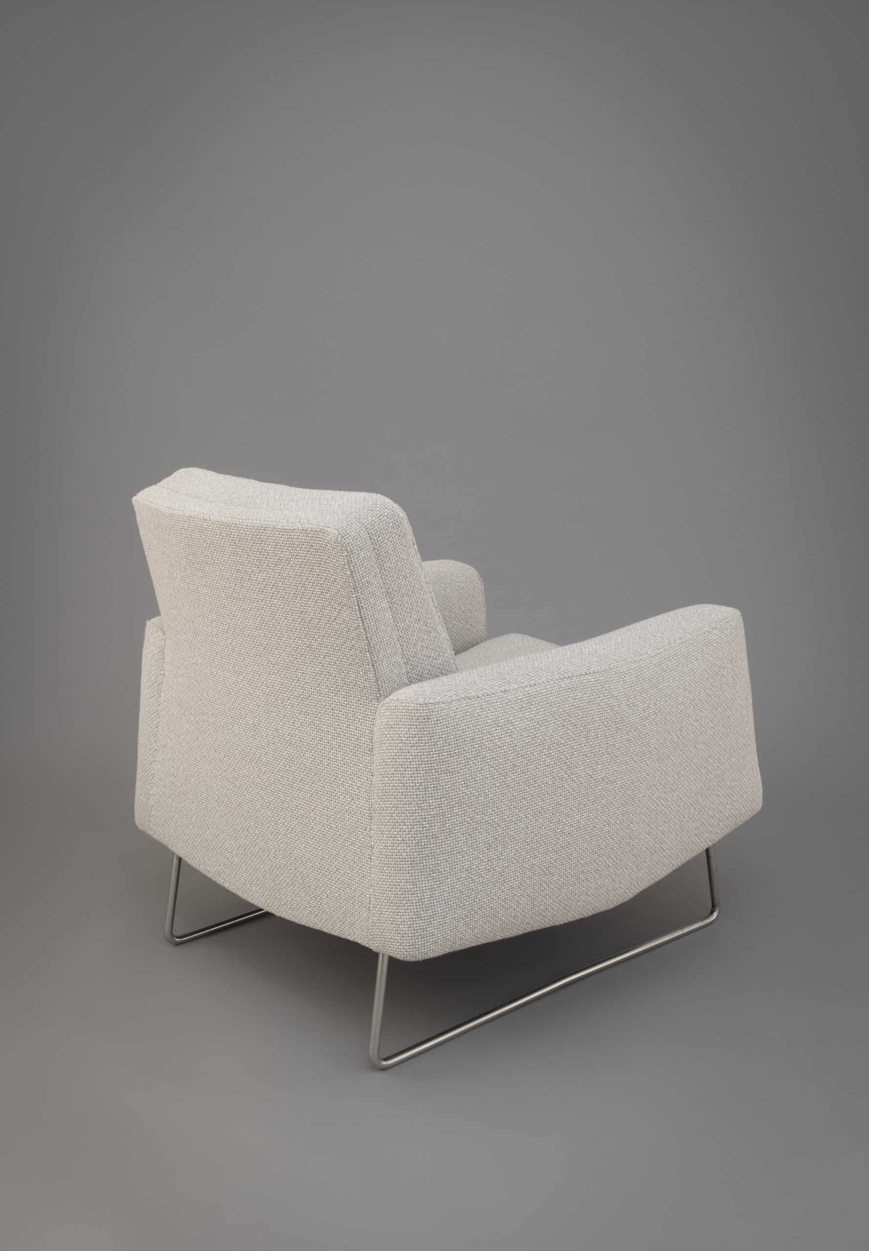 PAOLOZZI paire de fauteuils Prelude