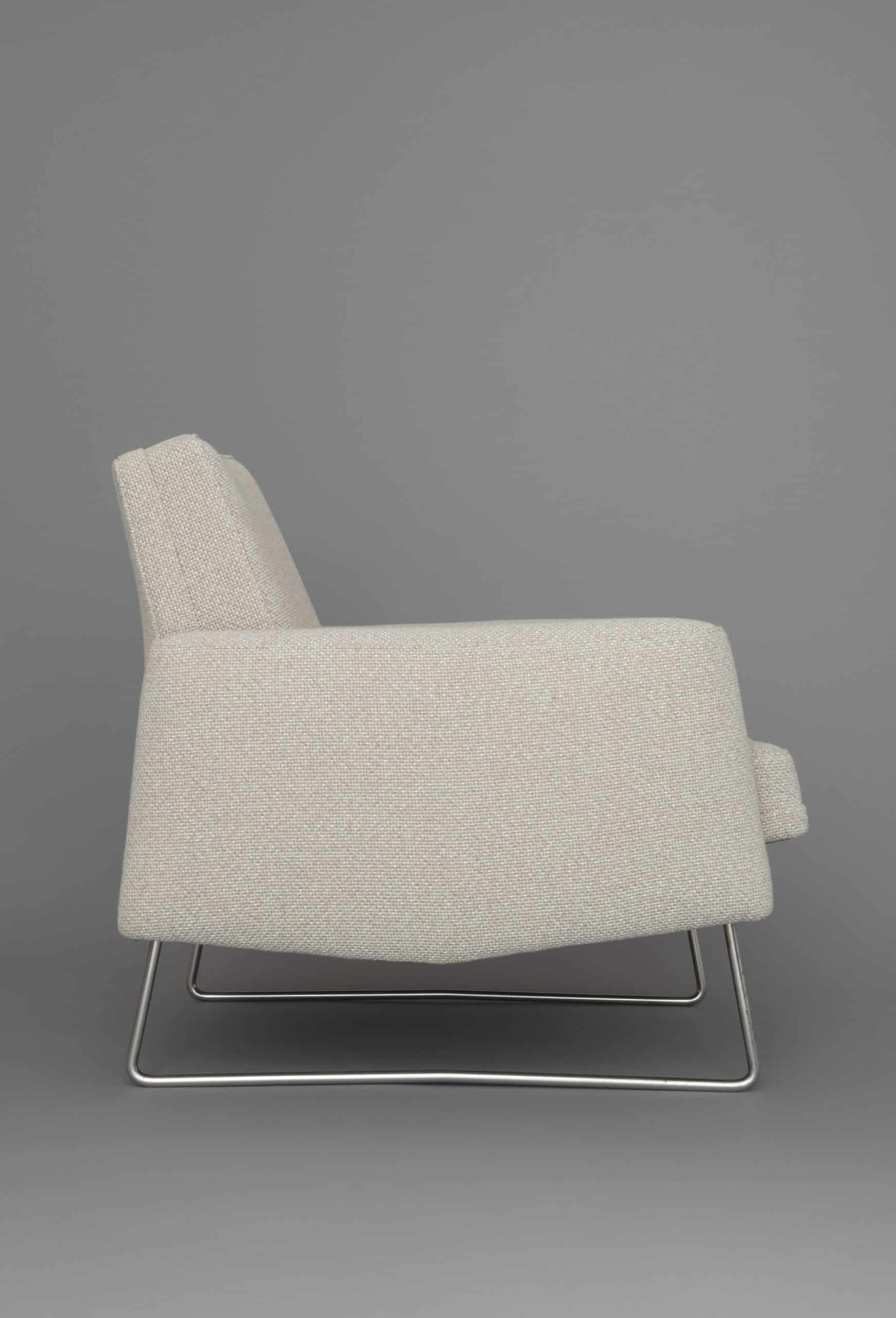 PAOLOZZI paire de fauteuils Prelude